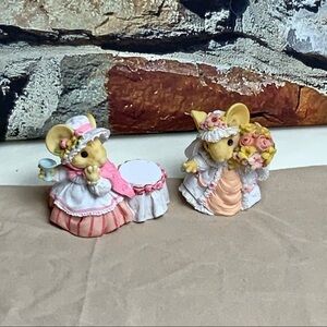 Little Cheesers Ganz ‘91 Figurines Bride/Aunt Rosa